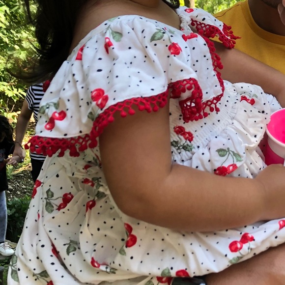 2T over the shoulder dress - Picture 7 of 7